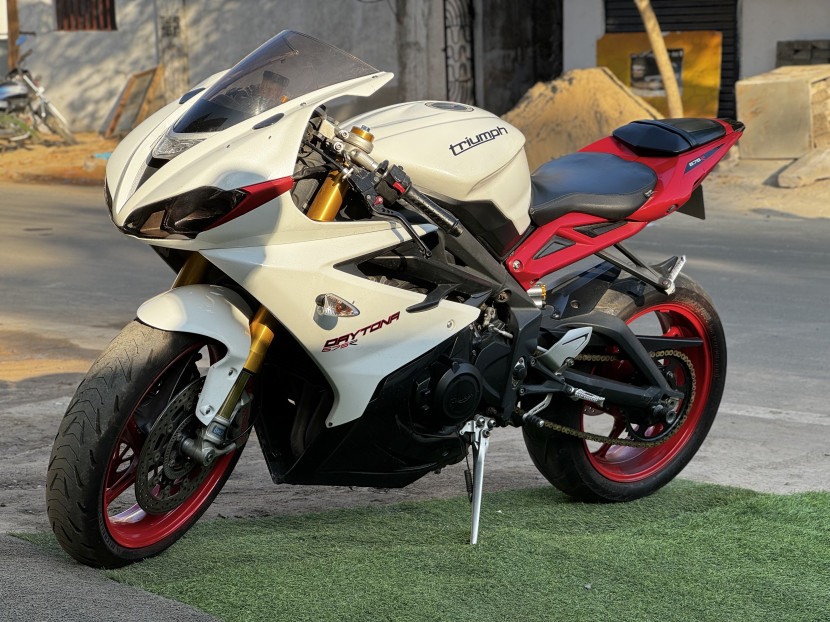 Buy daytona 675r sale